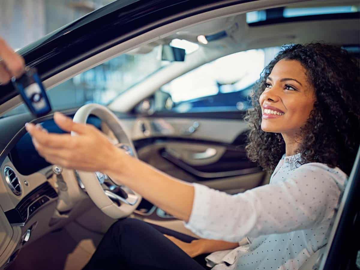 Achat De Voiture Chez Un Concessionnaire 5 Raisons De Le Faire