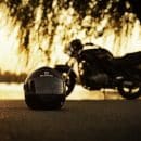 Une moto sur la plage