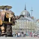 Un grand éléphant artificiel à Nantes