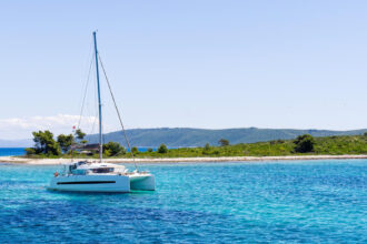 Croisière en catamaran : des vacances sur mesure uniques et originales !