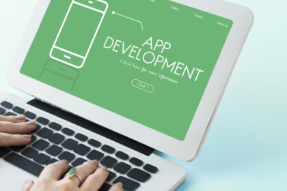 Développement web et mobile sur-mesure : l’expertise clé des agences digitales !