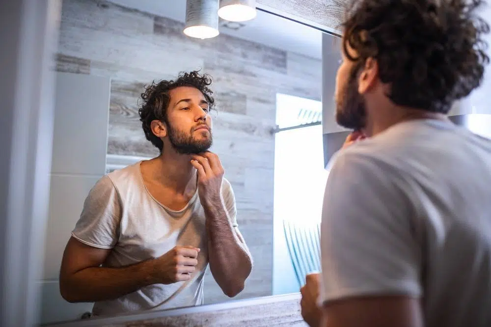 stimuler pousse barbe naissante