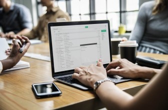 Pourquoi et comment choisir une agence SEA à Paris ?