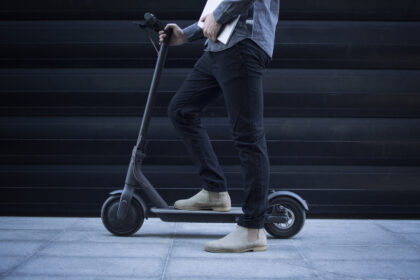Trottinette électrique : l'assurance est obligatoire, et votre contrat habitation ne suffit pas