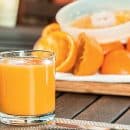 Un extracteur professionnel pour préparer de délicieux jus de fruits et de légumes